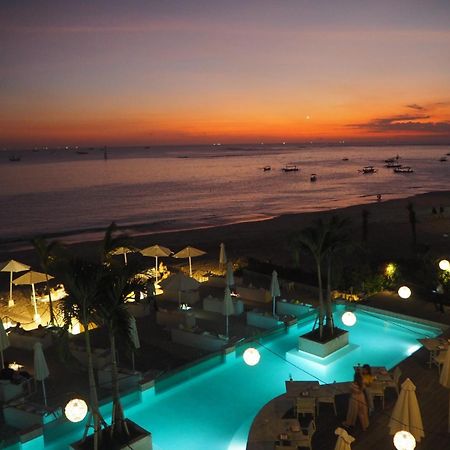 Pronoia Beach Resort ジンバラン エクステリア 写真