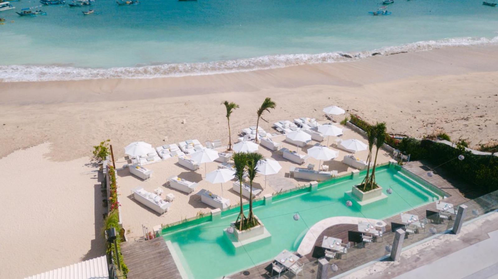 Pronoia Beach Resort ジンバラン エクステリア 写真
