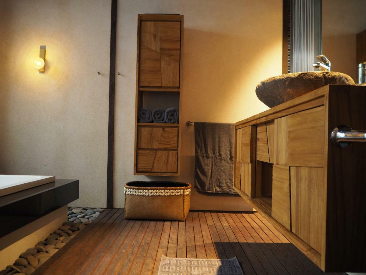 Pronoia Beach Resort ジンバラン エクステリア 写真